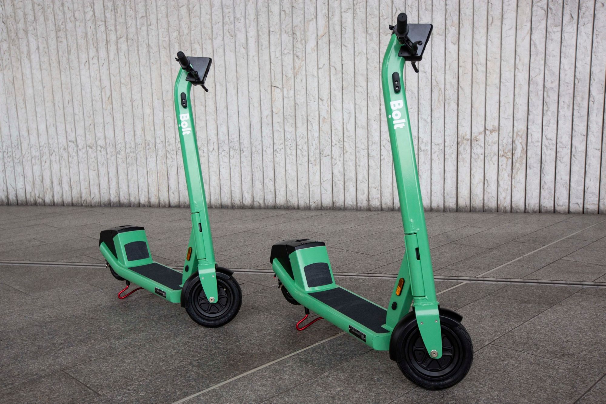 Fot. Hulajnogi elektryczne