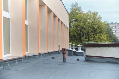 zdjęcie modernizacji budynku i otoczenia Szkoły Podstawowej nr 16 w Rzeszowie, fot. Marcin Piecyk, Urząd Miasta Rzeszowa