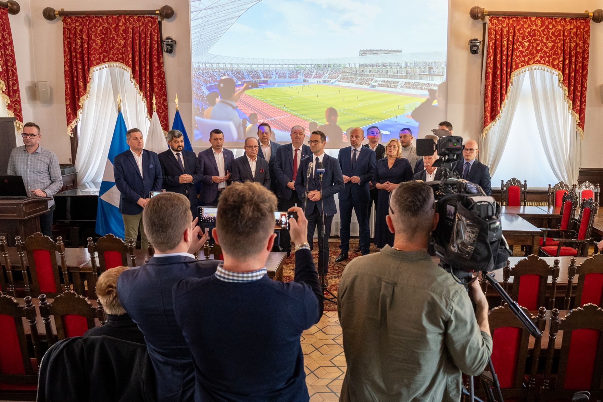 zdjęcie z konferencji prasowej dotyczącej budowy Podkarpackiego Centrum Lekkiej Atletyki w Rzeszowie, fot. Grzegorz Bukała, Urząd Miasta Rzeszowa
