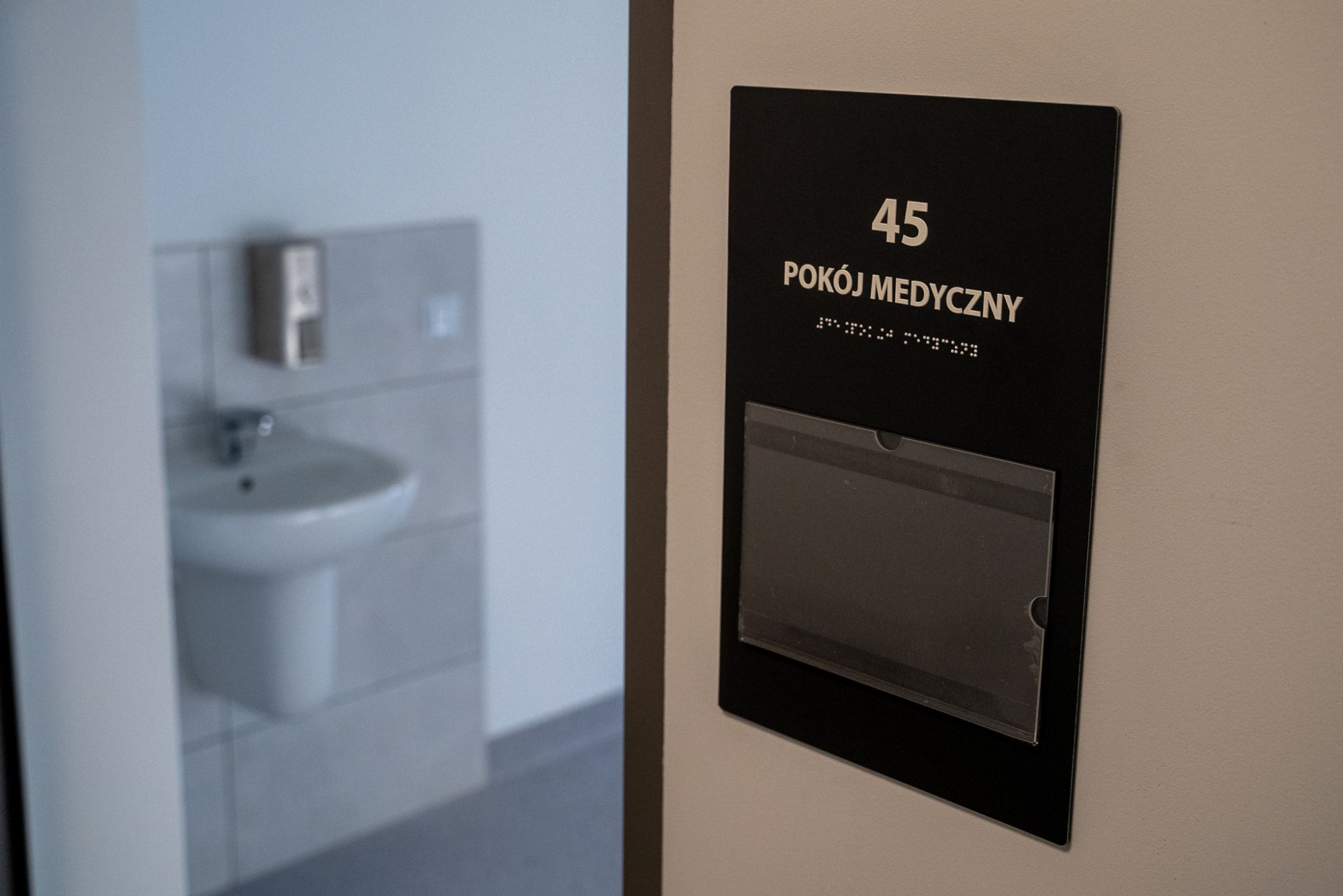 zdjęcie przedstawiające budowę Centrum Opiekuńczo-Mieszkalnego dla os&oacute;b z niepełnosprawnością przy ul. Sucharskiego w Rzeszowie, fot. Grzegorz Bukała, Urząd Miasta Rzeszowa