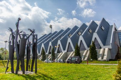 Rzeźba "Podw&oacute;jna kr&oacute;tka", fot. T. Poźniak