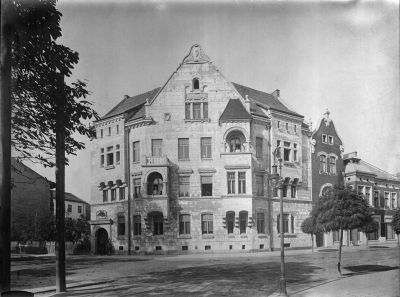 Kamienica zaprojektowana przez Mateusza Tekielskiego na ul. 3 maja, fot. Edward Janusz. Ze zbiorów Galerii Fotografii Miasta Rzeszowa