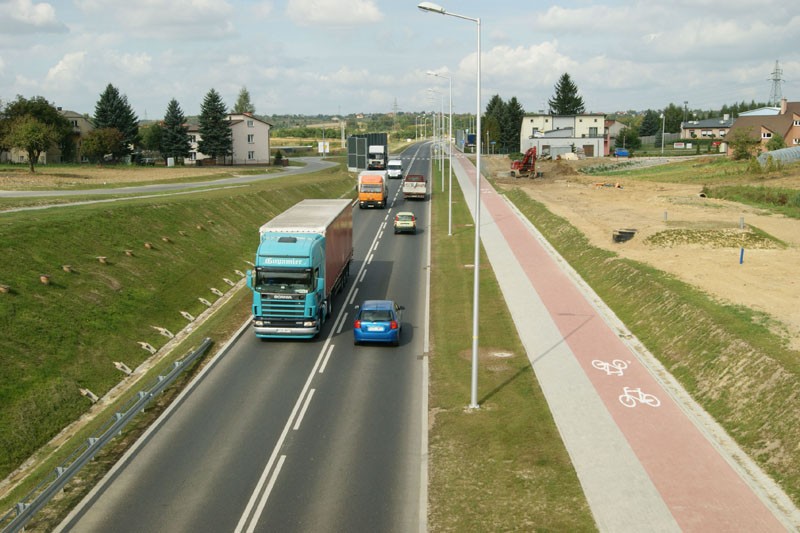Zdjecie do artykułu Wybudowano nową drogę łączącą ul. Podkarpacką z ul. Przemysłową