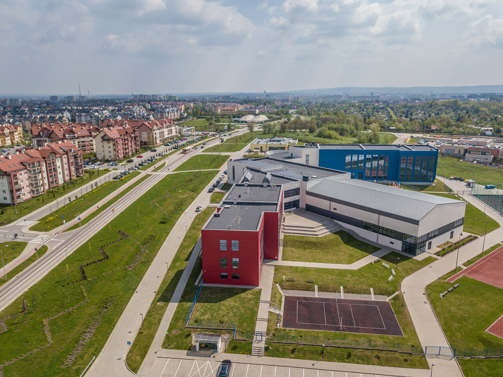 Zdjecie do artykułu Wybudowany nowy kompleks oświatowy przy ul. Bł. Karoliny