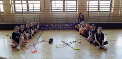 Zdjecie do artykułu Mistrzostwo Rzeszowa w unihokeju dziewcząt dla III Liceum Ogólnokształcącego im. Cypriana Kamila Norwida