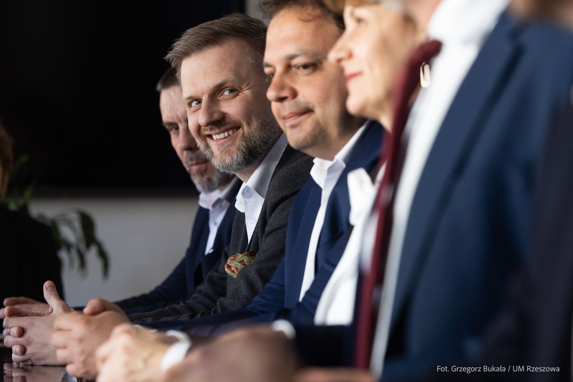 zdjęcie z uroczystego podpisania umowy na budowę łącznika ulic Ropczycka - Tarnowska w Rzeszowie, fot. Grzegorz Bukała, Urząd Miasta Rzeszowa