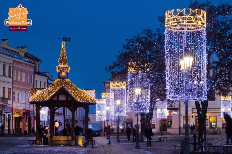 Oświetlenie świąteczne na rzeszowskim Rynku