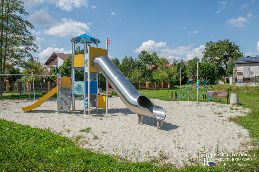 Plac zabaw przy ul. Kalinowej