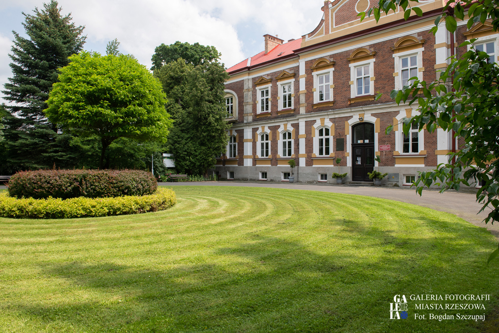 Budynek Zespołu Szk&oacute;ł Agroprzedsiębiorczości