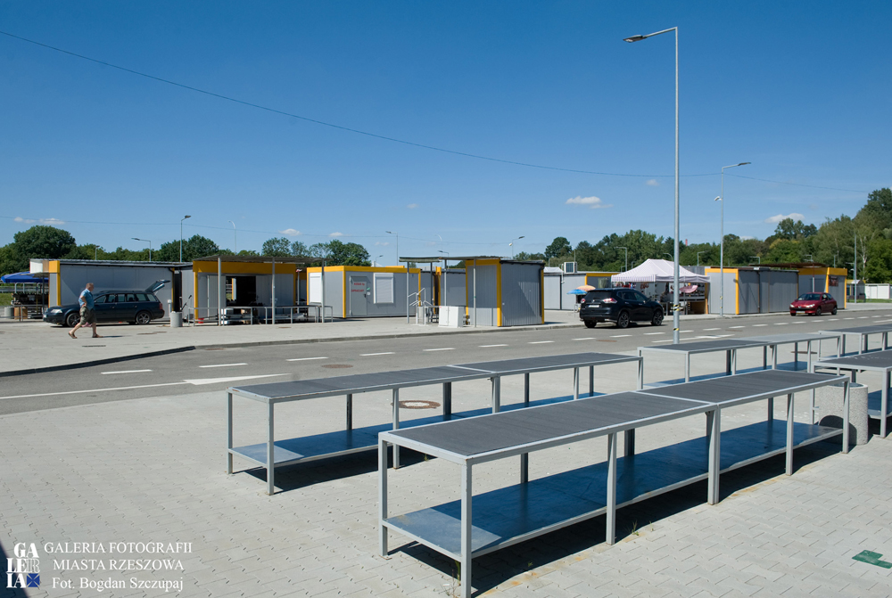 Targowisko przy ul. Gen. Dworaka