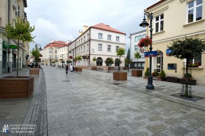 Ulica 3 Maja w 2018 r. fot. Bogdan Szczupaj, Galeria Fotografii Miasta Rzeszowa