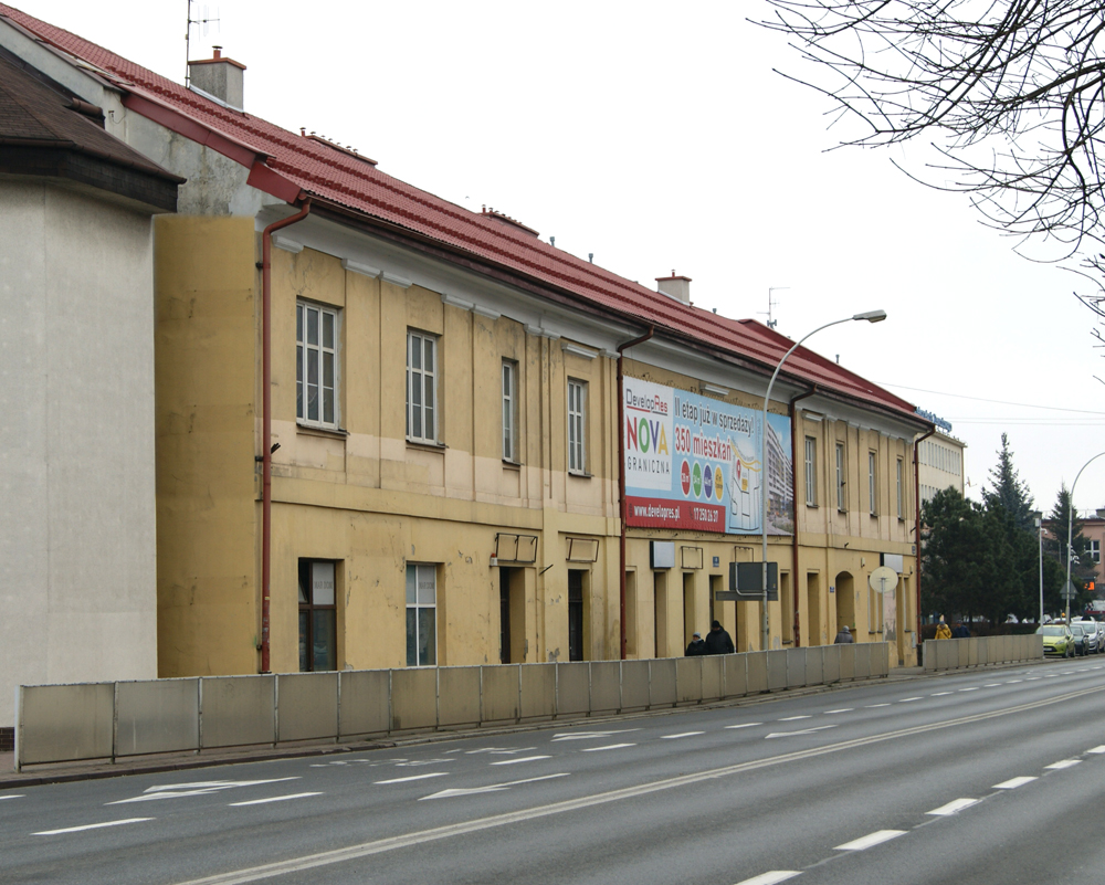 Dawne koszary Kraińskiego przy ul. Piłsudskiego 8-10