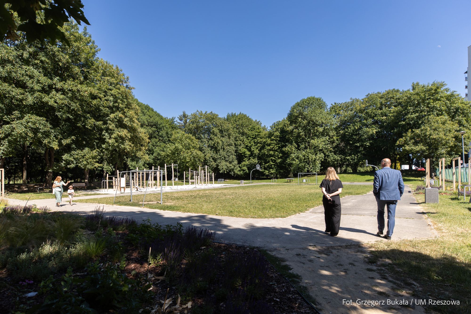 zdjęcie z nowego placu zabaw w rzeszowskim Parku Sybirak&oacute;w, fot. Grzegorz Bukała, Urząd Miasta Rzeszowa