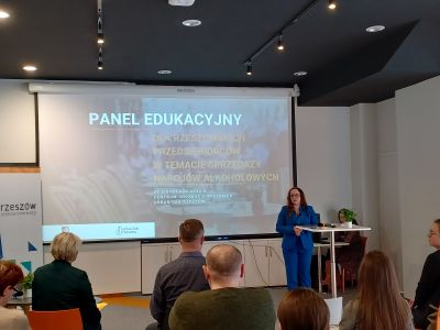 Zdjęcie z wydarzenia pn. panel edukacyjny dla rzeszowskich przedsiębiorc&oacute;w z dn.22 listopada