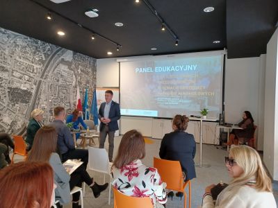 Zdjęcie z wydarzenia pn. panel edukacyjny dla rzeszowskich przedsiębiorc&oacute;w z dn.22 listopada
