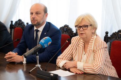 Zdjęcie ilustrujące opisaną sytuację w sprawie porozumienia kończącego spór zbiorowy w MPK | fot. Grzegorz Bukała/Urząd Miasta Rzeszowa