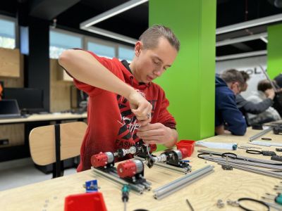 RoboLAB | wyjątkowe warsztaty robotyczne kt&oacute;re pozwalają zostać konstruktorem