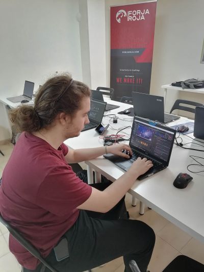 Uczniowe Zespołu Szk&oacute;ł Technicznych im. E. Kwiatkowskiego w Rzeszowie na stażu zawodowym w hiszpańskiej Maladze